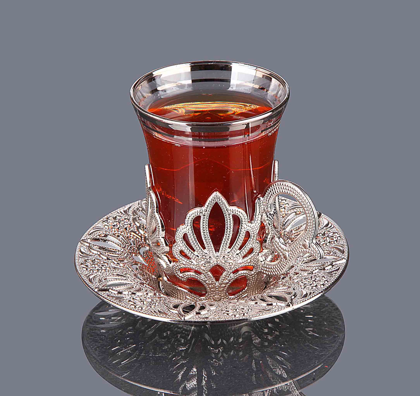 18 pcs. Tea Set Gold / Silver